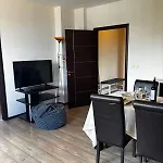 아파트 Alpine In 반스코