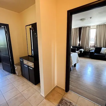 Alpine In アパート