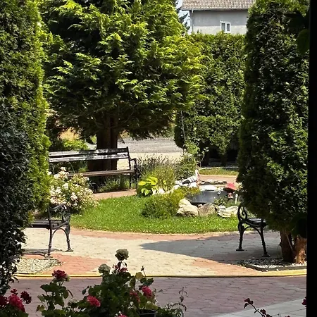 アパート Alpine In バンスコ